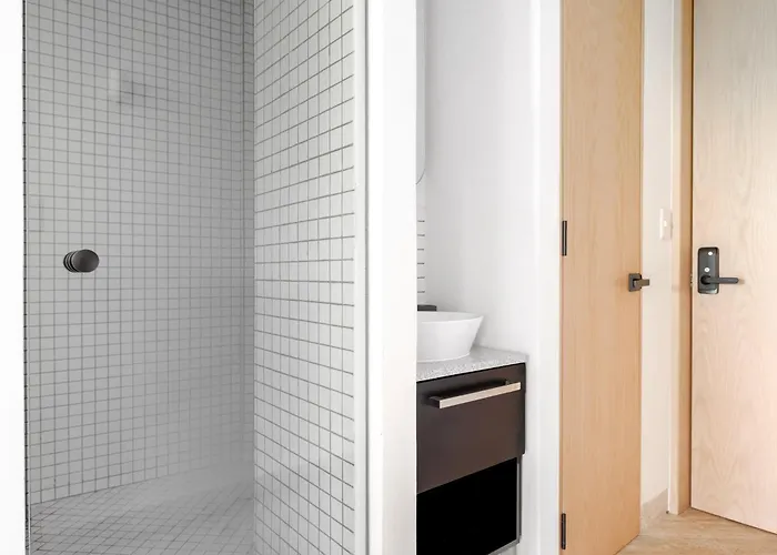 Par 404 Apartment *