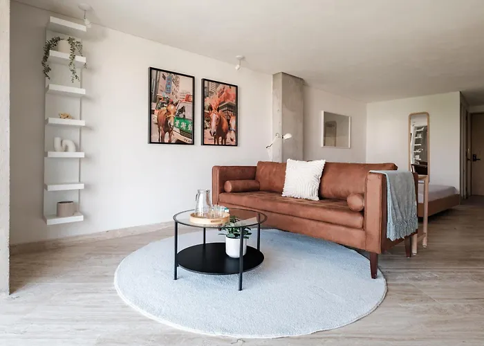 Par 404 Apartment