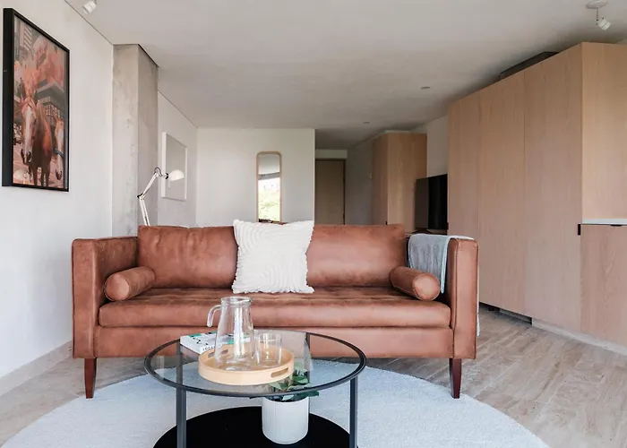 Par 404 Apartment *