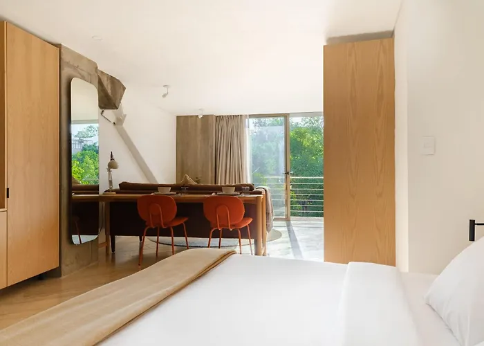 Par 404 Apartment *